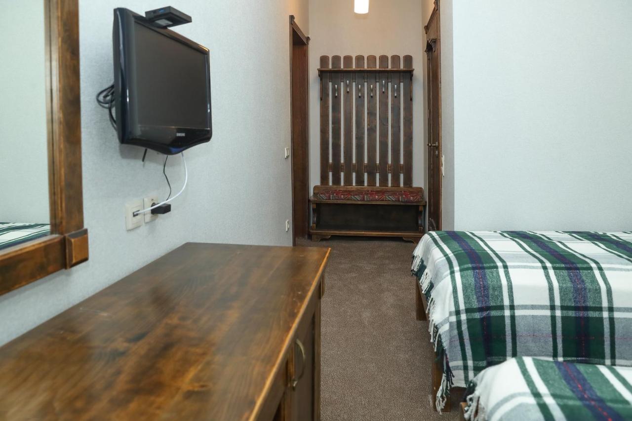 Iris Hotel Bukovel Eksteriør bilde