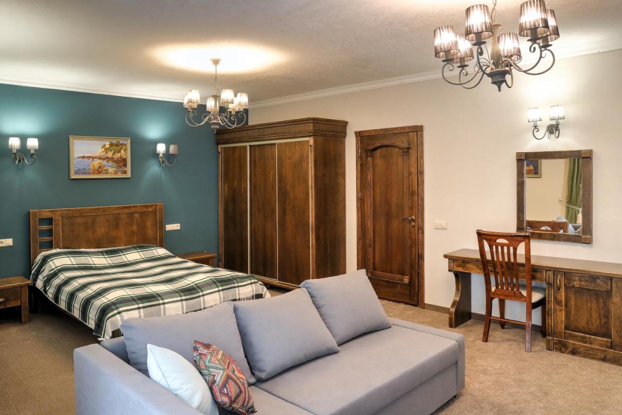 Iris Hotel Bukovel Eksteriør bilde