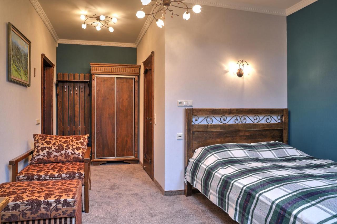 Iris Hotel Bukovel Eksteriør bilde
